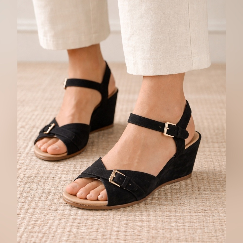 Taryn Rose Takie Black Suede Wedge Sandals Comfort Buckle Size 8